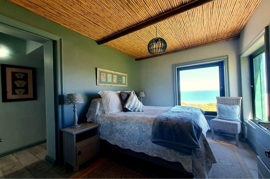 4 Bedroom Property for Sale in Fynbosstrand Western Cape